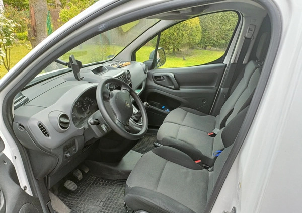 Peugeot Partner cena 40900 przebieg: 166500, rok produkcji 2017 z Tychy małe 46